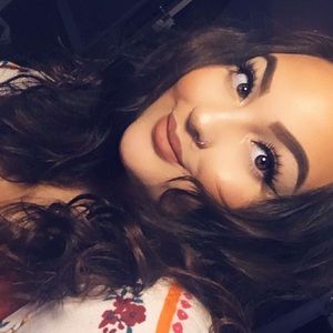 Meet your Posher, Jocelyn